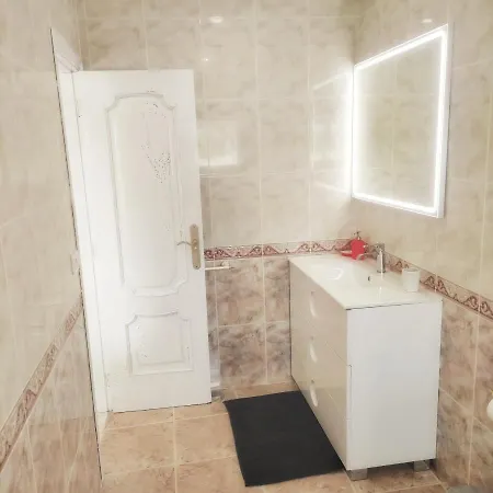 Amplio Piso De Confort. Apartment *